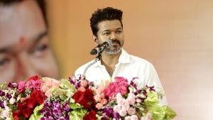 தமிழக வெற்றிக் கழகத்தின் முதல் மாநாடு.. சேலத்தை நடிகர் விஜய் தேர்வு செய்வது எதற்காக தெரியுமா? 