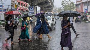  நேற்று மழையை விடுங்க.. இன்றைக்கும் சென்னை + 5 மாவட்டங்களுக்கு மஞ்சள் அலர்ட்! வெதர் அப்டேட்