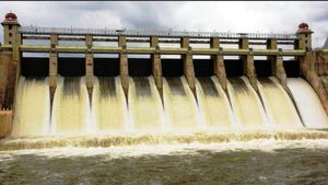  படுவேகமாக நிரம்பும் உடுமலை அமராவதி அணை.. உபரி நீர் திறக்கப்பட உள்ளதால் வெள்ள அபாய எச்சரிக்கை 