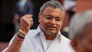 ஆம்ஸ்ட்ராங் கொலை வழக்கு என்கவுண்டர் மீது சந்தேகமாக இருக்கு.. உண்மை மறைக்கப்படுது- கார்த்தி சிதம்பரம்