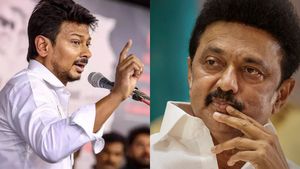 ஒவ்வொரு திட்டங்களையும் பார்த்து பார்த்து முதல்வர் செய்து வருகிறார்! விக்கிரவாண்டியில் உதயநிதி பேச்சு 