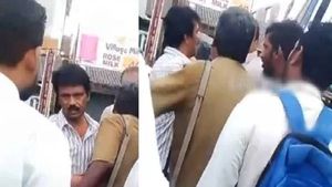  இயக்குனர் சேரன் கூறிய அறிவுரைகள்.. தனியார் பேருந்து உரிமையாளர்கள் வெளியிட்ட பரபரப்பு அறிக்கை 