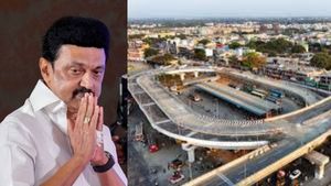 வெறும் 3 நிமிஷத்தில் போலாம்.. கோவை உக்கடம் மேம்பாலம் திறந்து வைத்தார் முதல்வர்! கெத்து கோயம்புத்தூர்