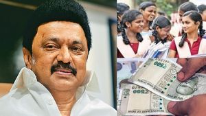  தமிழ்ப்புதல்வன் வந்தாச்சு.. மாணவர்களுக்கு 1000 ரூபாயும் வந்தாச்சு.. சொன்னதை செய்த முதல்வர் ஸ்டாலின்
