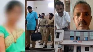 கன்னியாகுமரி லாட்ஜ்ஜில் ஒரே ரூமில் 4 பேர்.. 
