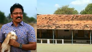 ஆடு, மாடு வளர்க்கும் ஐபிஎஸ் அதிகாரி; பணி ஓய்வுக்குப் பிறகு விவசாயம் செய்யும் ரவி 