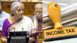 வருமான வரி சட்டமே மாறுகிறது..  நிர்மலா சீதாராமன் அறிவித்தபடியே.. மறுஆய்வு செய்ய குழு அமைப்பு 
