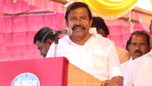  என்னது கவுன்சிலர் கண்ணீர் விட்டாங்களா? ஏங்க இதெல்லாம் ஒரு பேச்சா? எதிர் கேள்வி கேட்ட கேஎன் நேரு