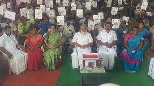 ஆர்டர் கொடுத்தது ஓகே..’கலைஞர்’ வீட்டுக்கு 20 ஆயிரம் லஞ்சம்! அமைச்சரிடமே புலம்பும் உபிகள்..பாமக பகீர்