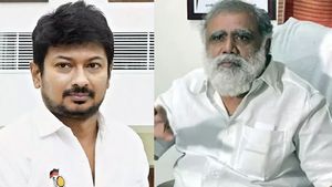  யார் என்ன சொன்னால் என்ன? உதயநிதிக்கு தகுதி இருக்கு! என்ன வேணா ஆகலாம்.. அமைச்சர் ஐ.பெரியசாமி பளீர்