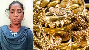 மாயமான நெக்லஸ்.. பக்காவாக திருடி.. அபத்தமாக சிக்கிய பெங்களூர் வேலைக்கார அக்கா 