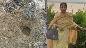 மீண்டும் மணிப்பூர்: டெல்லியில் 'குக்கிகள்' போராட்டம்! குண்டு வெடிப்பில் மாஜி எம்.எல்.ஏ. மனைவி பலி! 