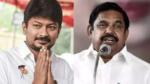 விளையாட்டு அமைச்சர் மக்கள் வரிப்பணத்தில் விளையாடுறாரு! எதுக்கு இப்ப கார் பந்தயம்?: எடப்பாடி பழனிசாமி