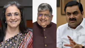 செபிக்கு ஹிண்டன்பர்க் ஆப்பு! பங்குச்சந்தையில் இல்லாத மக்களுக்கும் ஆபத்து-ஆனந்த் ஸ்ரீனிவாசன் வார்னிங் 