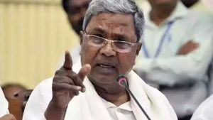  ஹேமந்த் சோரன், கெஜ்ரிவால் வரிசையில் சித்தராமையா.. பெங்களூரில் போராட்டம்- 