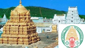 ஐயோ திருப்பதியில் இப்படி கூட ஏமாற்றுவாங்க! யாரையும் நம்பாதீங்க! தேவஸ்தானம் பரபரப்பு அறிக்கை 