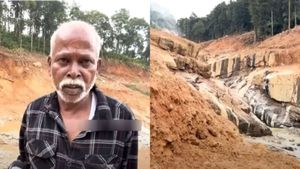 முதல் நிலச்சரிவு நடந்த பூஞ்சேரி மட்டம்; அடித்துப்போன வீடு! பறிகொடுத்தவர் பேட்டி 