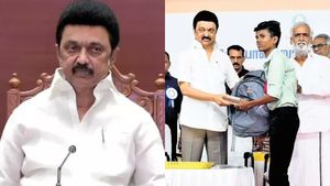 தமிழ் புதல்வன் திட்டம்! எங்களுக்கு இல்லையானு கேட்டீங்கல்ல? கோவையில் கேட்ட முதல்வர்! அதிர்ந்த அரங்கம் 