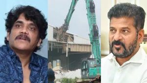 நடிகர் நாகர்ஜுனா கட்டிடம் இடிப்பு.. 