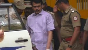 செந்தில் பாலாஜி கையில் “இன்பியூஷன் நீடில்”.. கடும் சோர்வு.. சேரில் அமர வைத்து கேள்வி கேட்ட நீதிபதி!