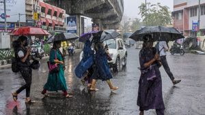 தீவிரமடைந்த தென்மேற்கு பருவமழை! 15 மாவட்டங்களுக்கு பறந்த மஞ்சள் அலர்ட்! அடுத்த 3 மணி நேரம் முக்கியம்