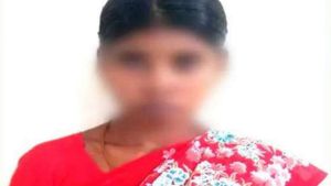 கன்னியாகுமரியில் ஓடும் பஸ்ஸில் 
