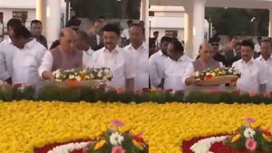ராஜ்நாத் சிங் + முருகன் + அண்ணாமலை.. கருணாநிதி நினைவிடத்தில் பாஜக தலைகள் மரியாதை.. பூரித்த ஸ்டாலின் 