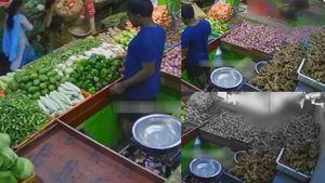 பார்வதி வாழ்க்கை.. குறுக்கே வந்த ராஜேஸ்வரி! மார்க்கெட்டில் பெட்ரோல் ஊற்றி கொலை! அதிர வைக்கும் காட்சி 