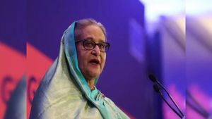  போராட்டம் என்ற பெயரில் வன்முறை..வங்கத்தில் புழுதி! எனக்கு நீதி வேண்டும்.. மனம் திறந்த ஷேக் ஹசீனா..!