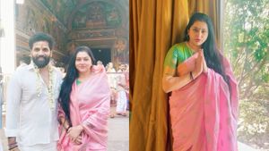  நீங்க என்ன மதம்.. மீனாட்சி அம்மன் கோவில் வெளியே நிறுத்திட்டாங்க..! புலம்பிய நடிகை நமீதா! என்னாச்சு?