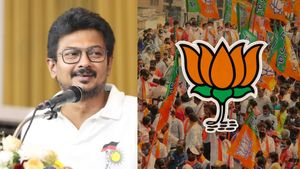 துணை முதல்வராக உதயநிதி ஸ்டாலின்! அது ஒன்னும் தப்பில்லையே.. சைலண்ட் டோனில் அட்டாக் செய்த பாஜக 