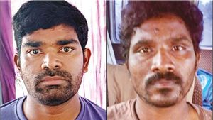 தேனி டூ விசாகப்பட்டினம்.. கஞ்சா வியாபாரிகளை மலையிலேயே தூக்கிய போலீஸ்.. அதிர வைக்கும் தகவல் 