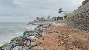 திருச்செந்தூர் கடலில் அதென்ன? பார்க்க கம்பி கம்பியா இருக்கே.. முருகன் கோயில் கிட்டயே நடக்கும் மாற்றம் 