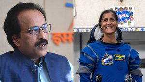 விண்வெளியில் சிக்கிய.. சுனிதா வில்லியம்ஸின் தற்போதைய சூழல் இதுதான்! இஸ்ரோ தலைவர் சோம்நாத் விளக்கம்! 