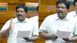 நிதிப் பகிர்வில் மாநிலங்களை மத்திய அரசு வஞ்சித்தால் இந்தியாவின் ஒருமைப்பாடு? லோக்சபாவில் ரவிக்குமார் 