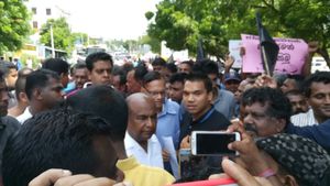  109 பலாத்கார கேஸ், இந்தியா எதிர்ப்பாளர், ரஜினிகாந்த் ரசிகர்-இலங்கை ஜனாதிபதி வேட்பாளர் நாமல் ராஜபக்சே
