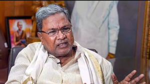  சித்தராமையா மீதான முறைகேடு புகாரை 6 வாரங்களுக்குள் விசாரித்து முடிக்க சிறப்பு நீதிமன்றம் உத்தரவு
