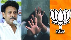 மாணவி பலாத்காரம்.. கைதானவர் அமைச்சர் அன்பில் மகேஷின் டிரைவர் இல்லை.. திருச்சி எஸ்பி விளக்கம்