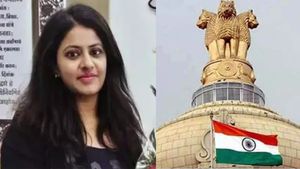 யுபிஎஸ்சி தேர்வில் முறைகேடு.. போலி ஐஏஎஸ் அதிகாரி பூஜா கெட்கரை பணி நீக்கம் செய்தது மத்திய அரசு! 