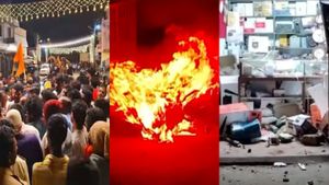 கர்நாடகாவில் விநாயகர் சிலை ஊர்வலத்தில் வன்முறை.. இரு பிரிவினர் மோதலால் 144 தடை உத்தரவு 