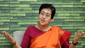  டெல்லி புதிய முதல்வராக அதிஷி செப்.21-ல் பதவியேற்கிறார்! 6 மாதங்கள் மட்டும் பதவியில் நீடிப்பார்!
