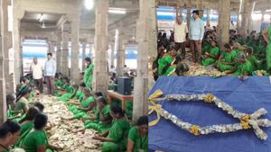 திருப்பதிக்கே டஃப் கொடுத்த நம்ம திருச்செந்தூர் முருகன்.. கோடிகளை கொட்டிய பக்தர்கள்! அள்ள அள்ள தங்கம் 