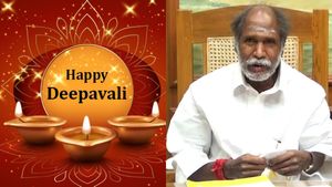 தீபாவளி பரிசை அறிவித்த முதல்வர் ரங்கசாமி.. புதுச்சேரி குடும்ப அட்டைதாரர்களுக்கு குட் நியூஸ் 