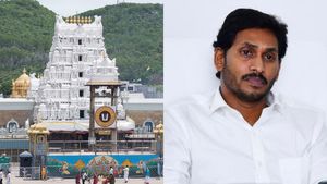 திருப்பதி பயணத்தை ரத்து செய்த ஜெகன்மோகன் ரெட்டி.. இறை படிவத்தில் கையெழுத்திட கூறியதால் கடும் கோபம் 
