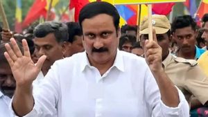 அக்., 4ல் கடையடைப்பு.. 2ஆம் தேதி கண்டிப்பாக ‘இதை’ செய்யனும்! தருமபுரி மக்களுக்கு அன்புமணி கோரிக்கை! 