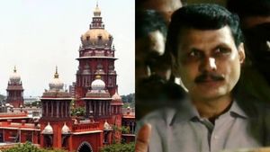 60 வயதாகும் உறவினருக்கு 69 வருடமாக செந்தில் பாலாஜியை எப்படி தெரியும்? நீதிபதி எழுப்பிய சந்தேகம் 