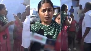 திருப்பூர் அருகே மின் மோட்டார் அறையை பூட்டிய திமுக கவுன்சிலரின் மாமனார்.. நடுரோட்டில் வாக்குவாதம் 