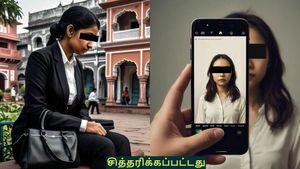 ‘டிரஸ்ஸை கழட்டுங்க.. செக் பண்ணணும்’.. மும்பை பெண் வழக்கறிஞருக்கு நடந்த பகீர் மோசடி 