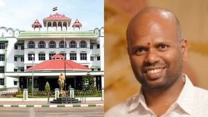  செல்போனை போலீஸ்கிட்ட ஒப்படைங்க.. உடனே மன்னிப்பு கேளுங்க.. பாஜக செல்வகுமாரை விளாசிய ஐகோர்ட் கிளை!