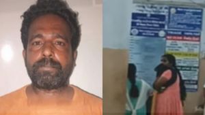 காவலரை அரிவாளால் வெட்டிவிட்டு தப்ப முயன்ற ரவுடி ஜம்புவை சுட்டுப் பிடித்த திருச்சி போலீஸ்! 